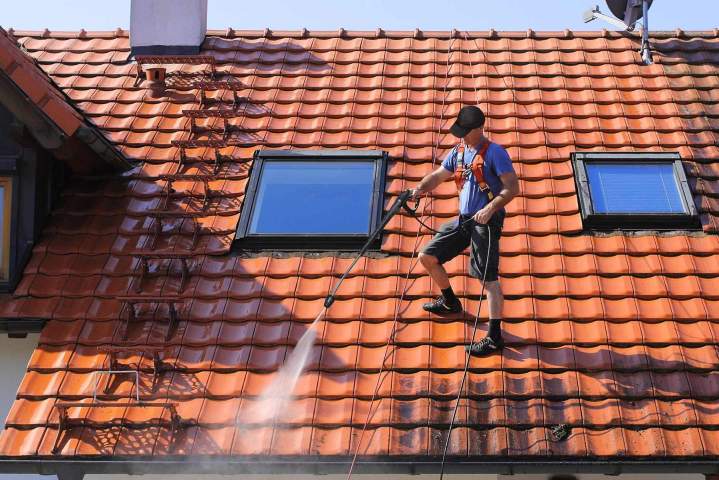 Démoussage de toiture Amiens
